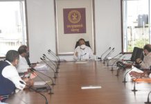 आदिवासी भागातील मानसेवी वैद्यकीय अधिकाऱ्यांच्या मानधनात वाढ; मानधन २४ हजारांवरुन ४० हजारांवर