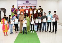 पोलीस विभागाचा “घे भरारी” प्रकल्प यशाचा सुवर्णमध्य साधणारा – डॉ.दिलीप भुजबळ पाटील