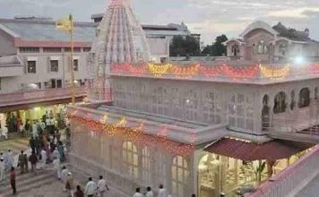 सोमवारपासून मंदिरे उघडणार! गर्दी टाळून स्वतः बरोबर इतरांचेही रक्षण करा, हीच’श्रीं’ ची इच्छा समजा! – मुख्यमंत्री उद्धव ठाकरे
