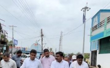 वाढदिवसाचे नियोजित कार्यक्रम रद्द करून पूरग्रस्तांना मदत
