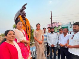 आंबेडकर यांच्या 135 व्या जयंतीनिमित्ताने मुल येथील विहिरगाव आंबेडकर चौक येथे शिवसेना ( शिंदे गट ) तर्फे जयंती साजरी