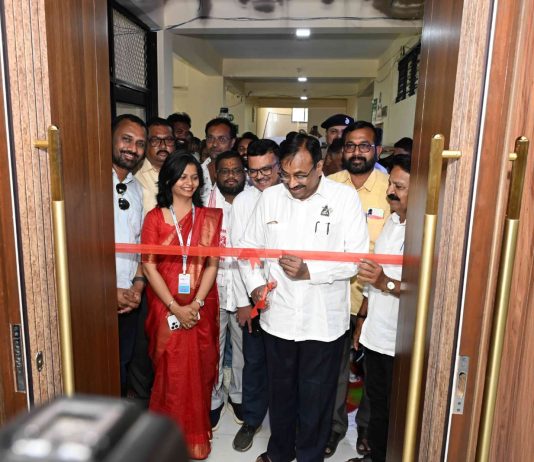 अद्यावत सभागृहाचे आमदार सुधीर मुनगंटीवार यांच्या हस्ते लोकार्पण